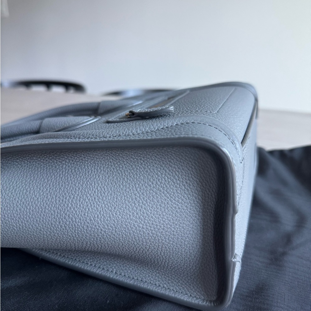 CELINE Drummed Calfskin Nano Luggage Handbag - Picture 4 of 9